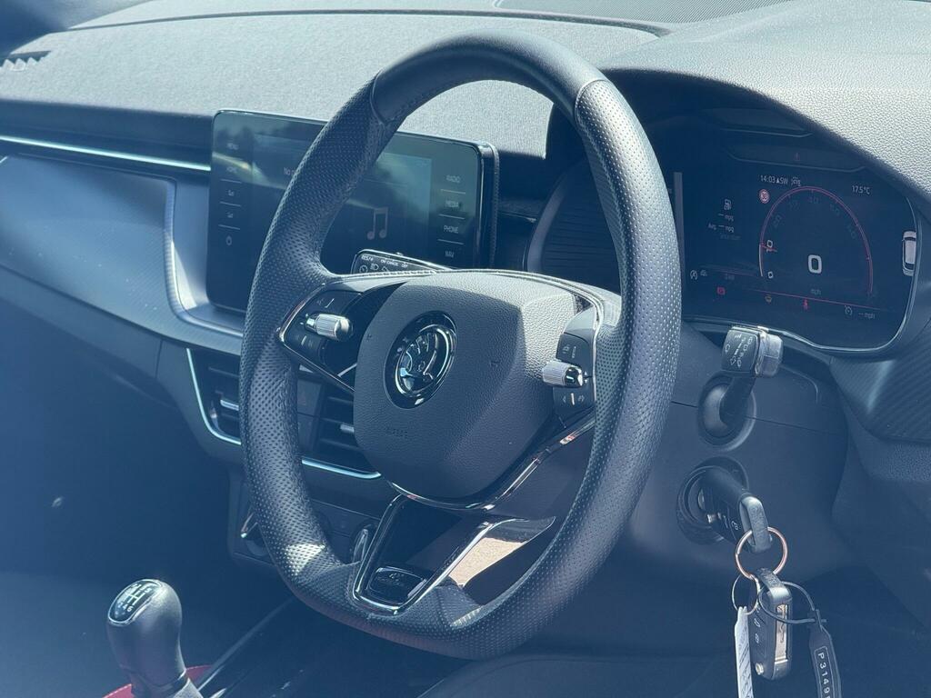 Skoda Kamiq 1.5 Tsi Act Monte Carlo Euro 6 Ss White #3