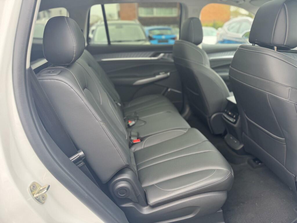 MG 1.5T 24.7Kwh Premium Euro 6 Ss Silver #18