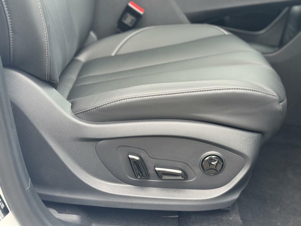 MG 1.5T 24.7Kwh Premium Euro 6 Ss Silver #28