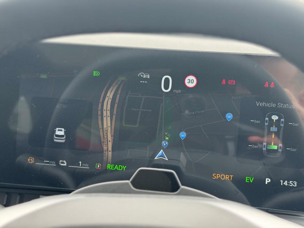 MG 1.5T 24.7Kwh Premium Euro 6 Ss Silver #42