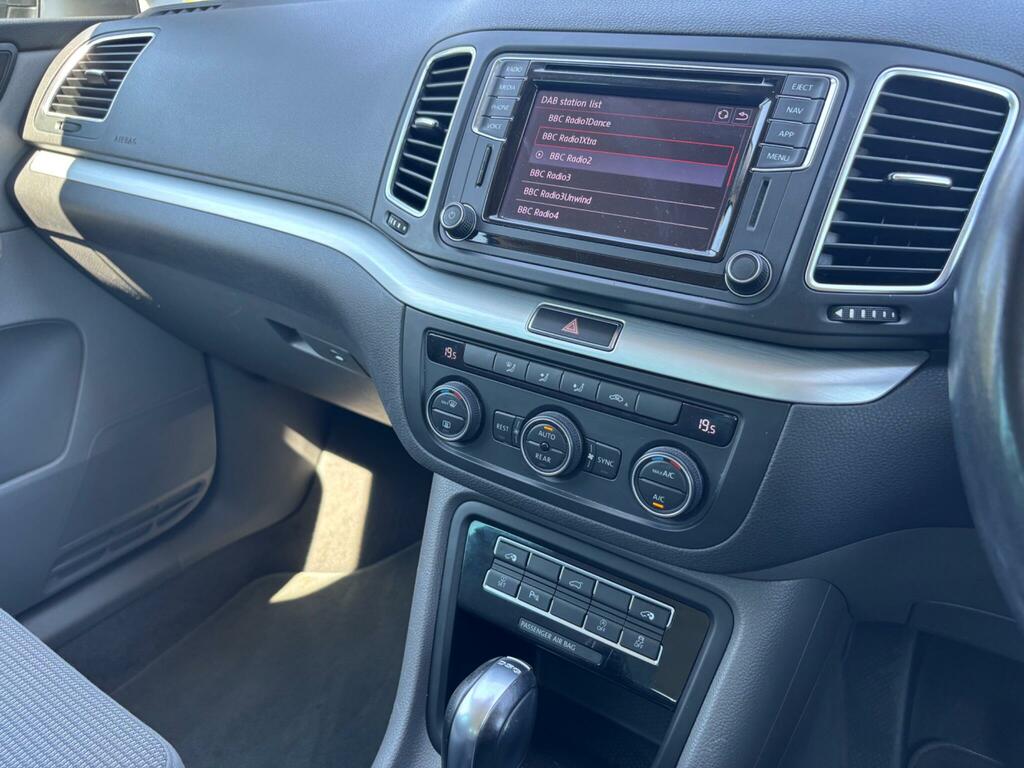 Volkswagen Sharan 2018 Volkswagen Sharannbsp1.4 Tsi Se Nav Dsg Euro White #25