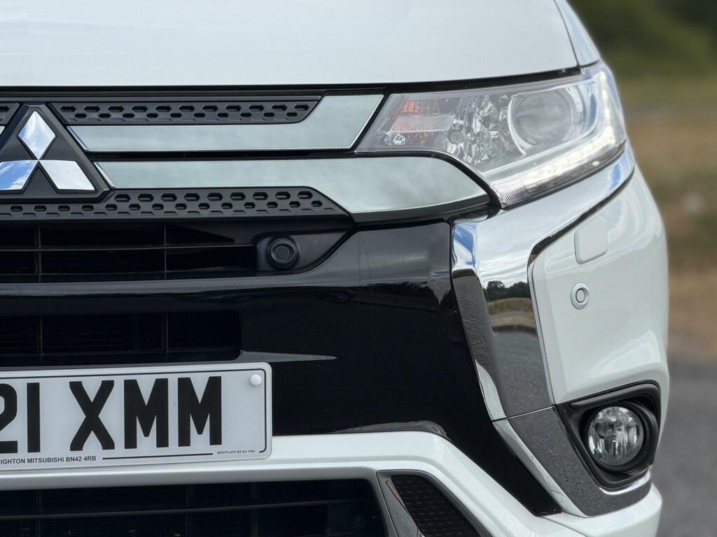 Mitsubishi Outlander Phev Dynamic Red #12