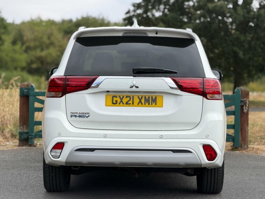 Mitsubishi Outlander Phev Dynamic Red #5