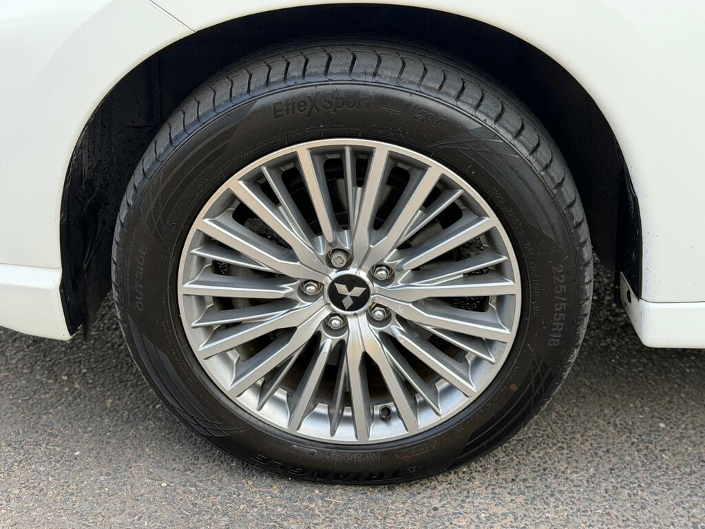 Mitsubishi Outlander Phev Dynamic Red #36