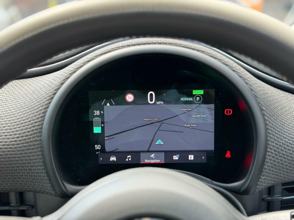 Fiat 500E 42Kwh La Prima Hatchback 118 Ps YR22TBY Black #6