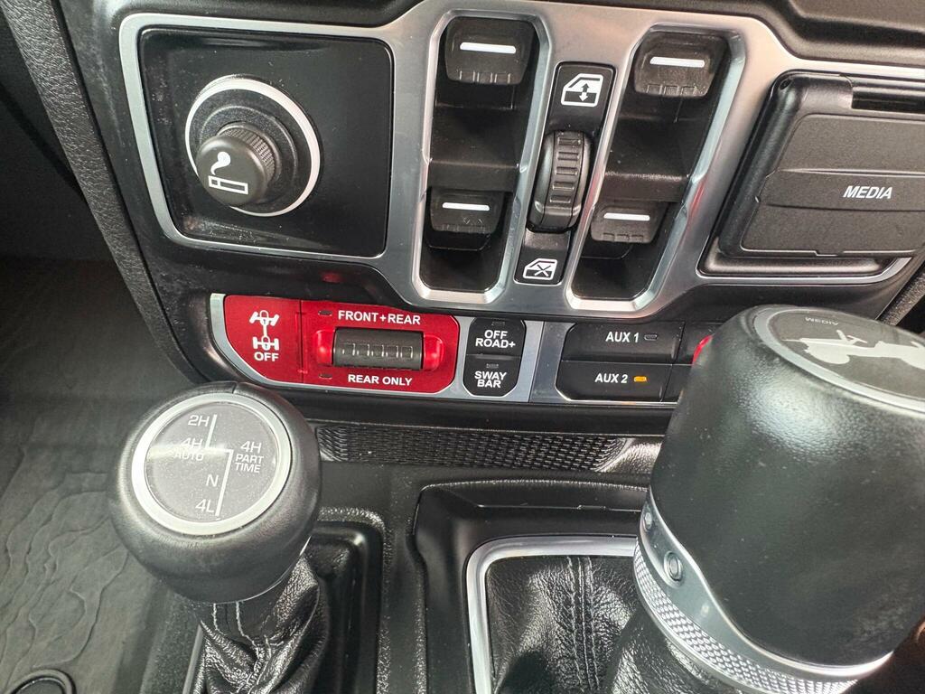 Jeep Wrangler 2.0 Gme Rubicon Silver #47