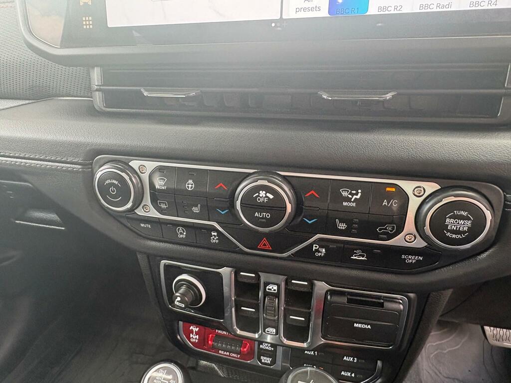 Jeep Wrangler 2.0 Gme Rubicon Silver #22