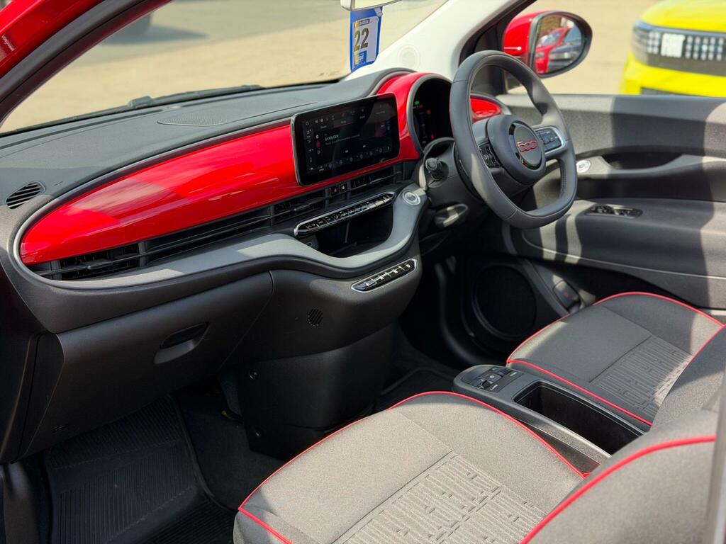 Fiat 500E C 42Kwh Icon White #17