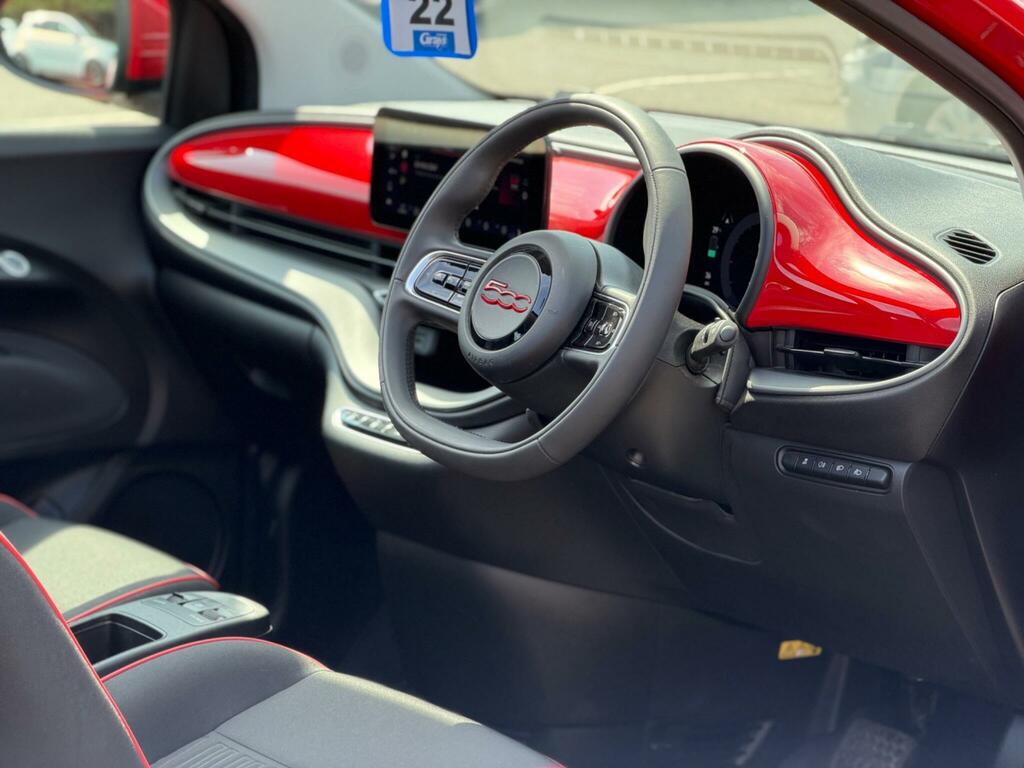 Fiat 500E C 42Kwh Red Convertible 118 Ps Red #3