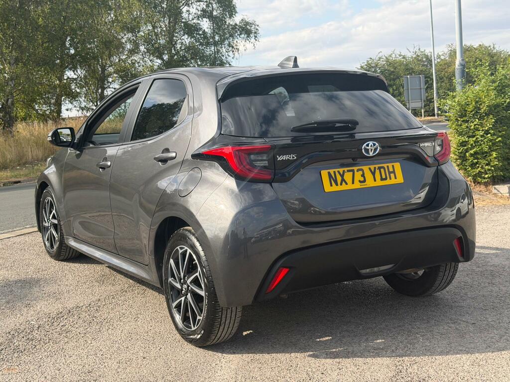 Toyota Yaris 1.5 Vvt-h Design E-cvt Euro 6 Ss Grey #4