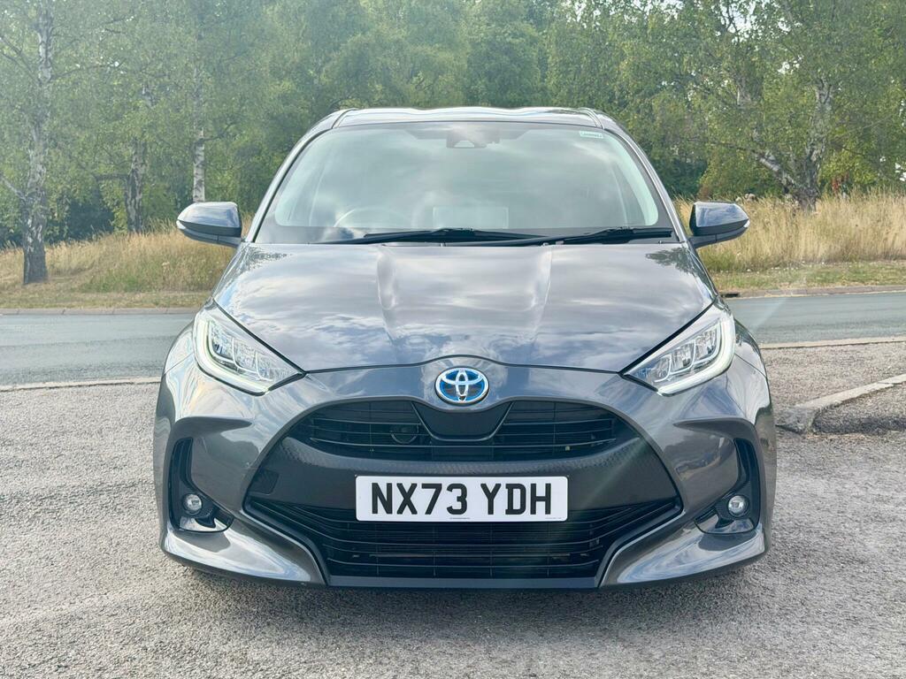 Toyota Yaris 1.5 Vvt-h Design E-cvt Euro 6 Ss Grey #2