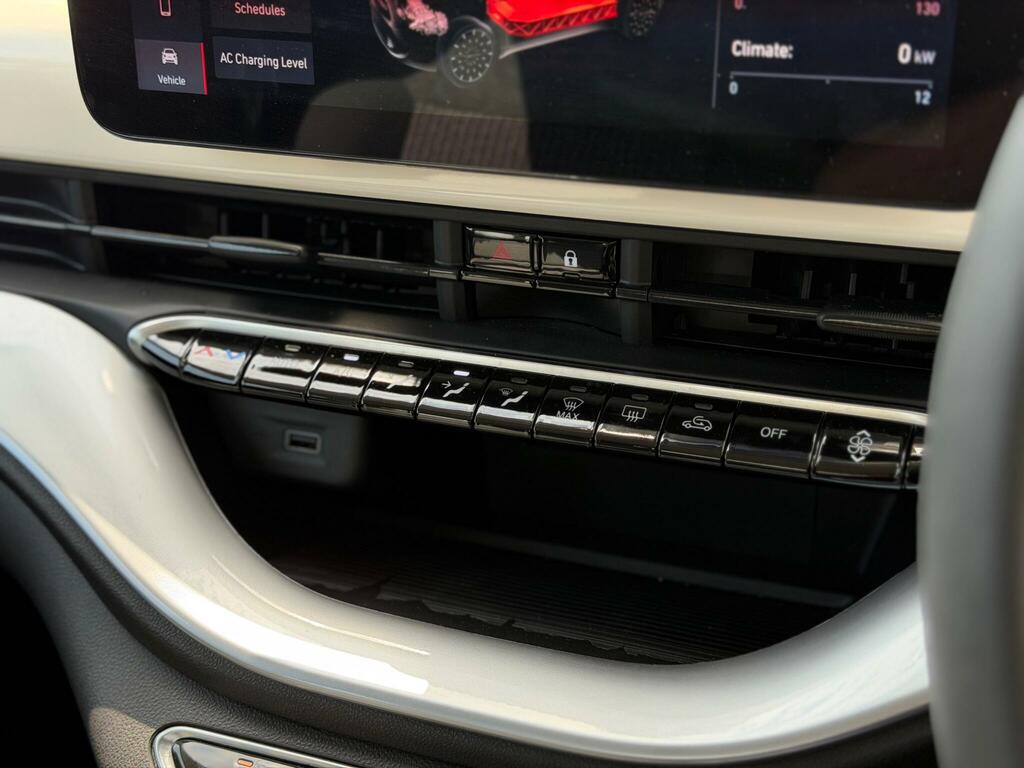 Fiat 500E 42Kwh La Prima Black #31