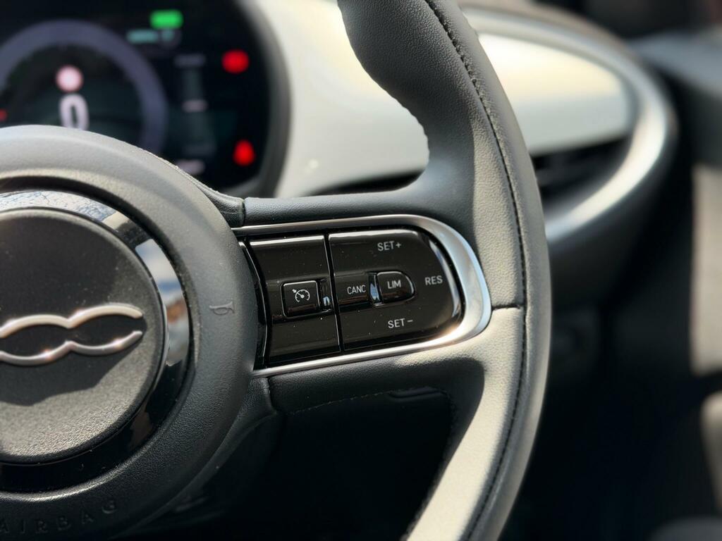 Fiat 500E 42Kwh La Prima Black #28