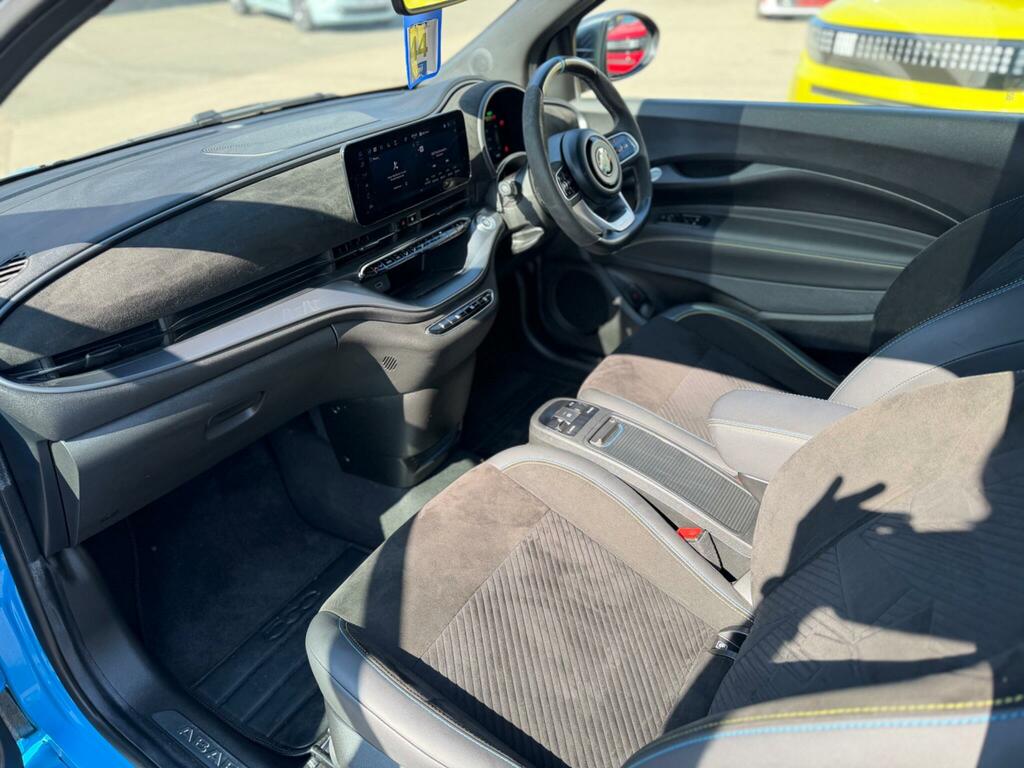 Abarth 500 114Kw Turismo 42.2Kwh Blue #23