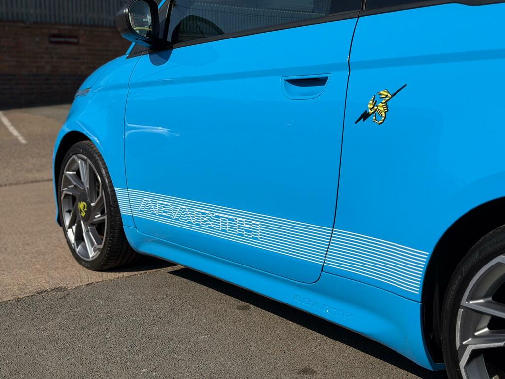 Abarth 500 114Kw Turismo 42.2Kwh Blue #18