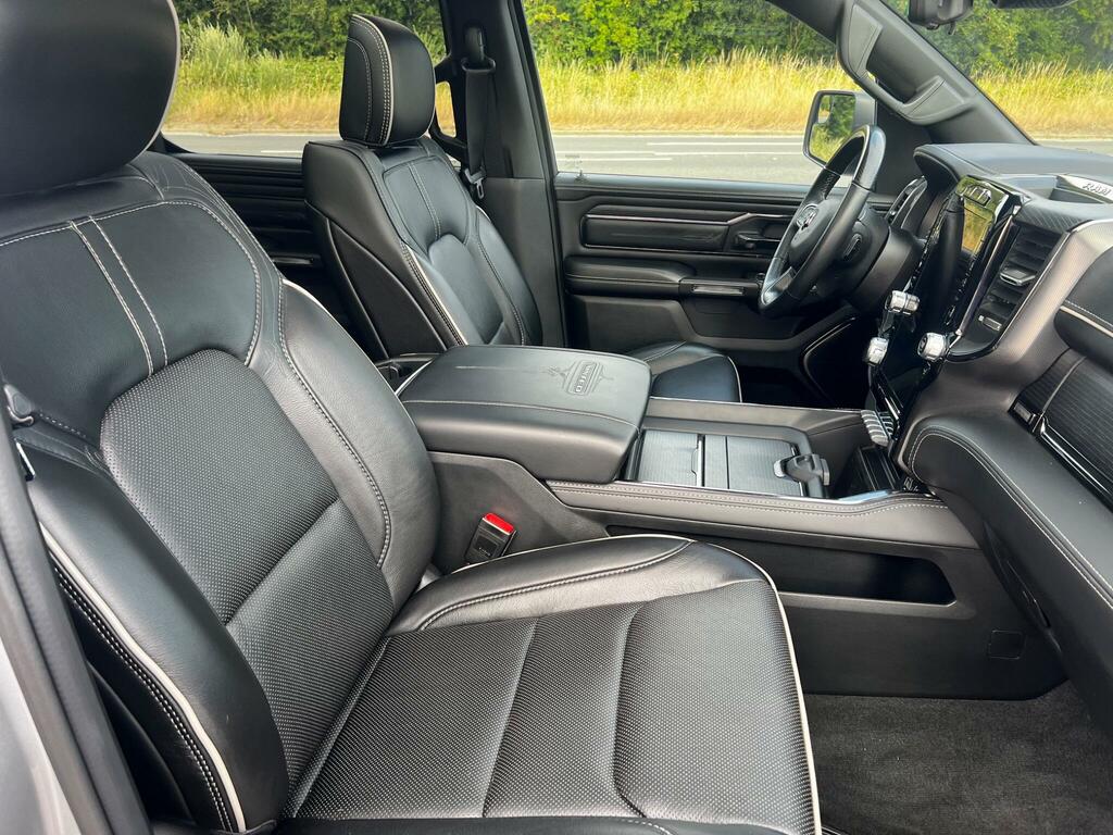 Dodge RAM Pickup Black #10