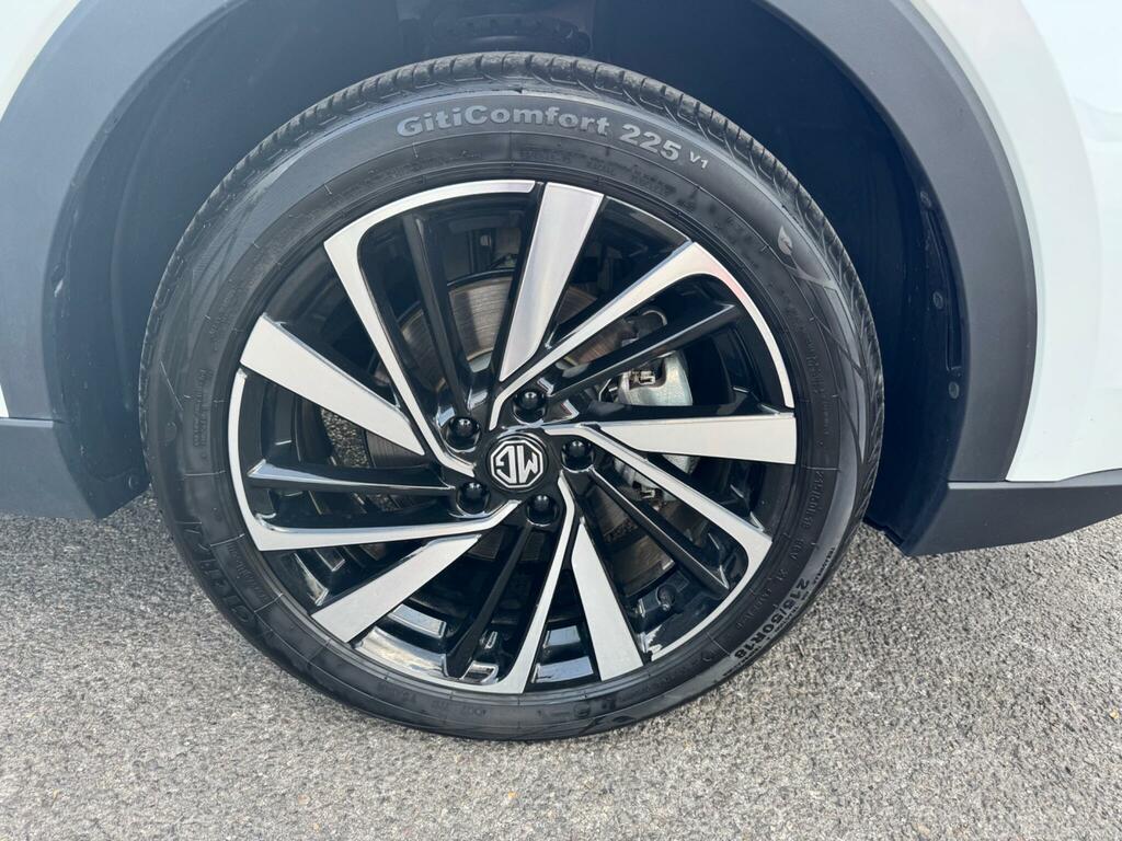 MG ZS 1.5 Hybrid Trophy Silver #17