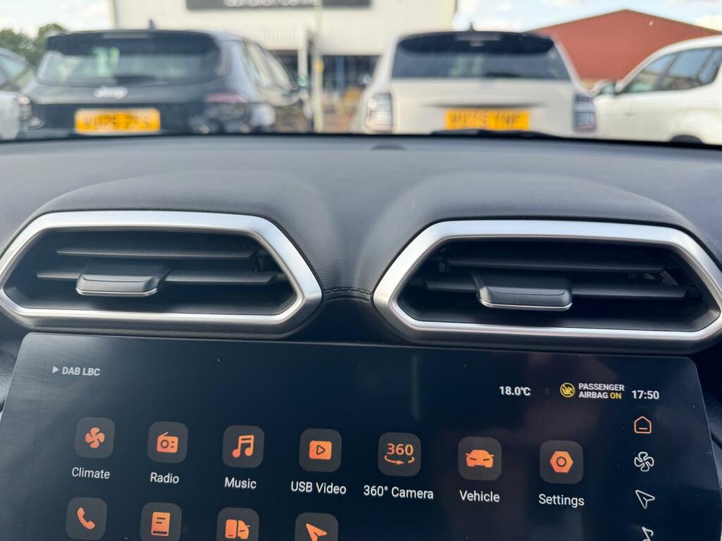 MG ZS 1.5 Hybrid Trophy Silver #32