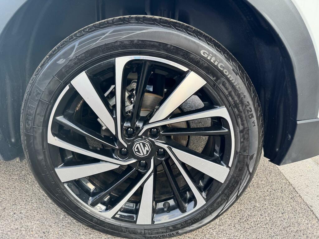 MG ZS 1.5 Hybrid Trophy Silver #19