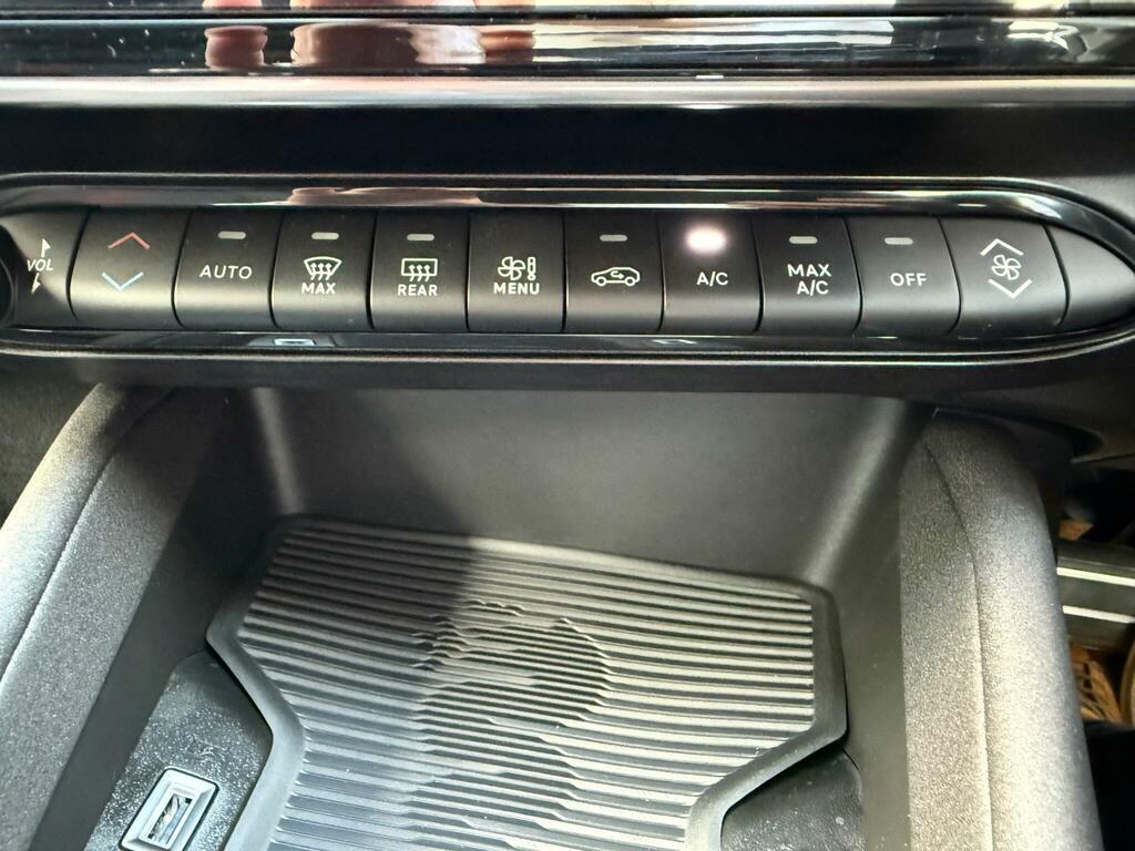 Alfa Romeo Junior 1.2 Turbo 145 Ibrida Black #28