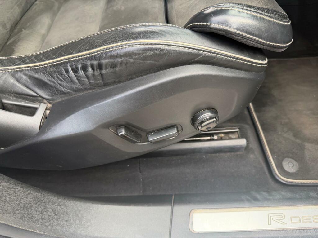 Volvo XC60 D4 190 R Design Nav Grey #33