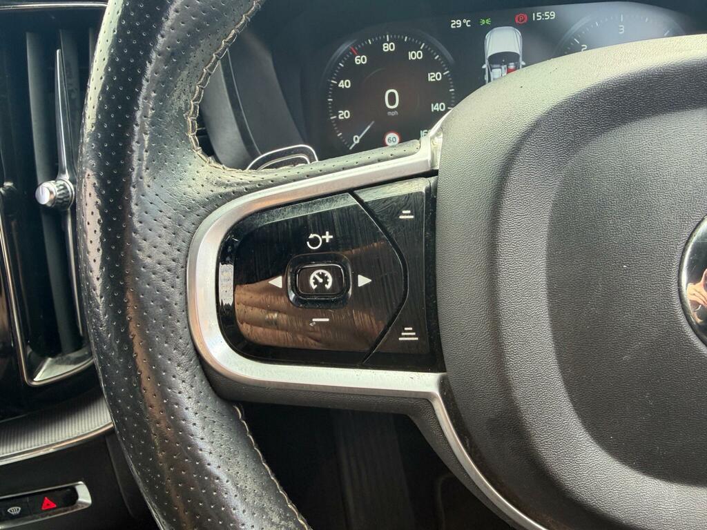 Volvo XC60 D4 190 R Design Nav Grey #16