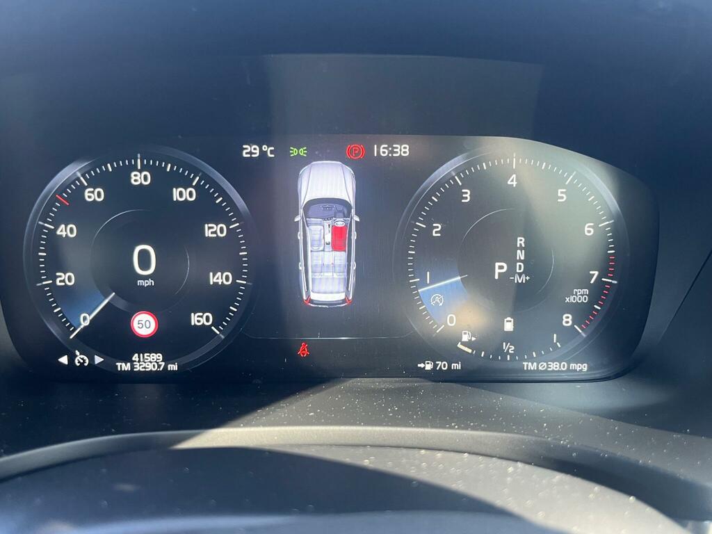 Volvo V60 D4 163 R Design Lux  #24