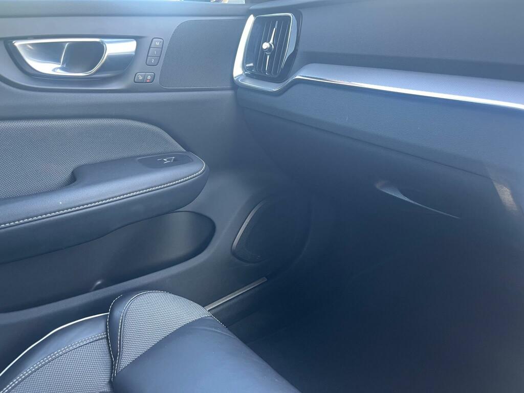 Volvo V60 D4 163 R Design Lux  #32