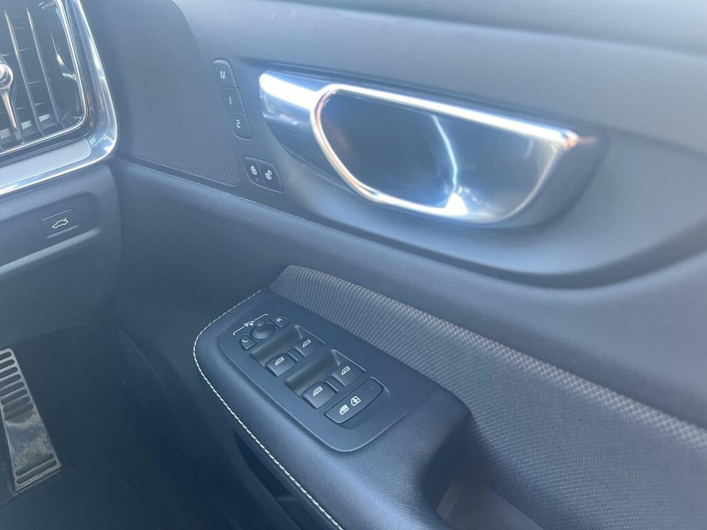Volvo V60 D4 163 R Design Lux  #12