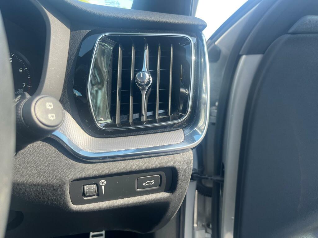Volvo V60 D4 163 R Design Lux  #13