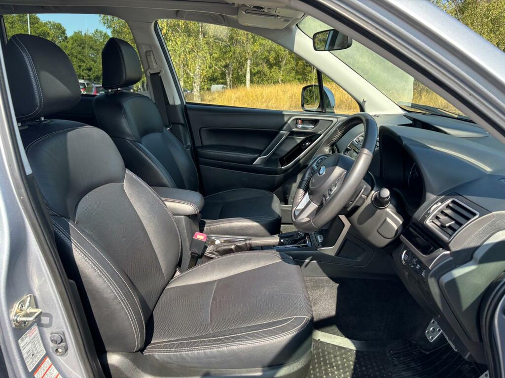 Subaru Forester 2.0 Xe Premium Lineartronic Blue #11