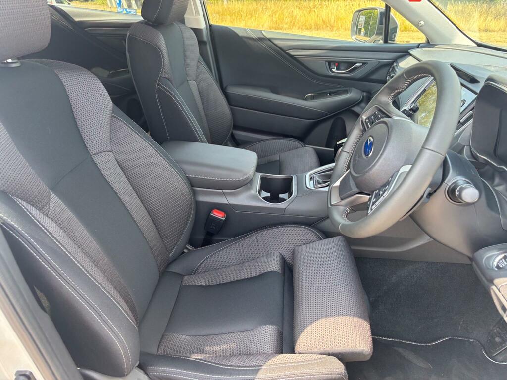 Subaru Outback 2.5I Touring Lineartronic Black #11