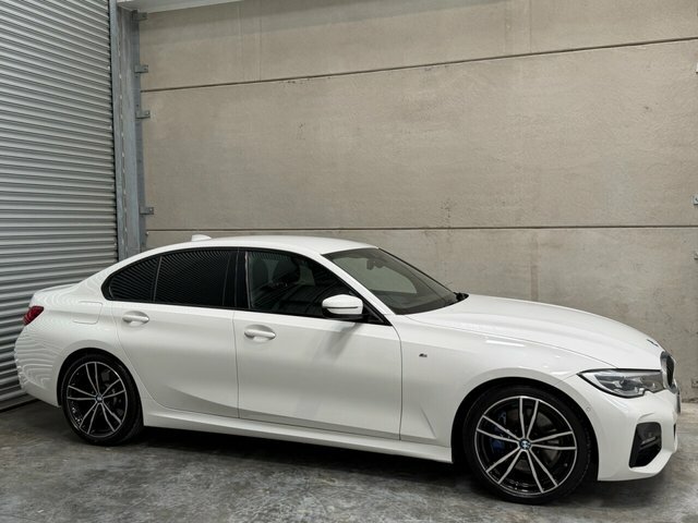 BMW 3 Series 330I M Sport Saloon EO71XTV White #3