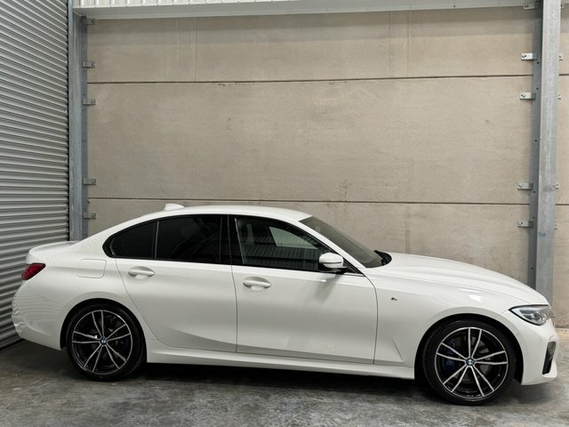 BMW 3 Series 330I M Sport Saloon EO71XTV White #4