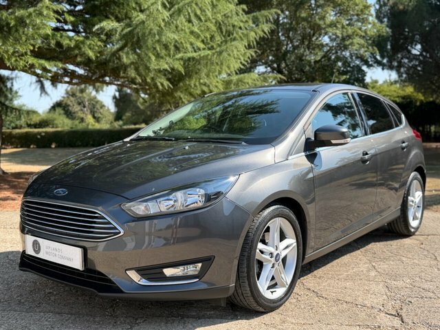 Ford Focus Ecoboost Titanium Hatchback ST18VHL Grey #2