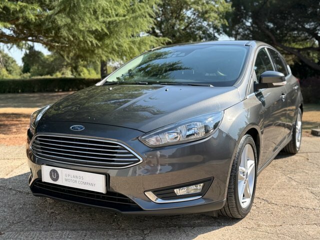 Ford Focus Ecoboost Titanium Hatchback ST18VHL Grey #3