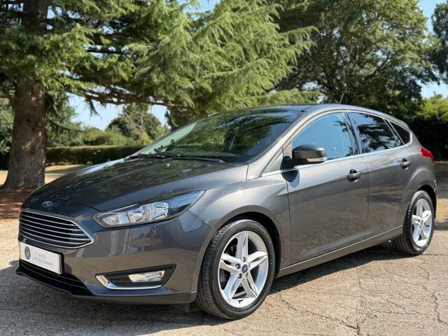 Ford Focus Ecoboost Titanium Hatchback Grey