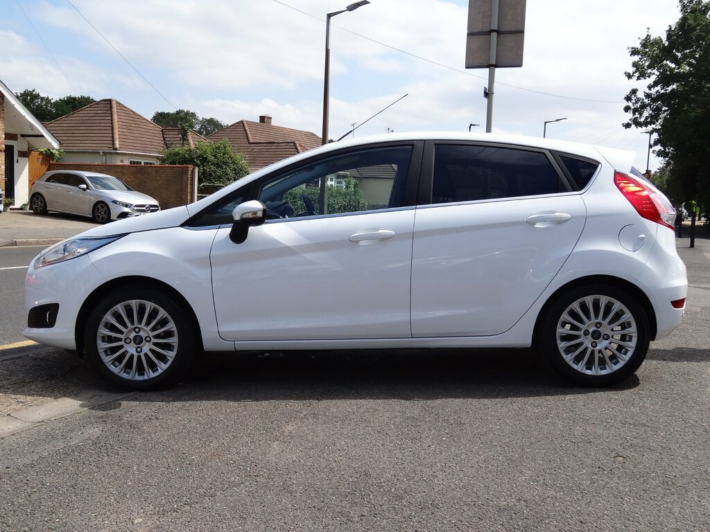 Ford Fiesta 1.0T Ecoboost Titanium Hatchback Powers MT15WBD White #5