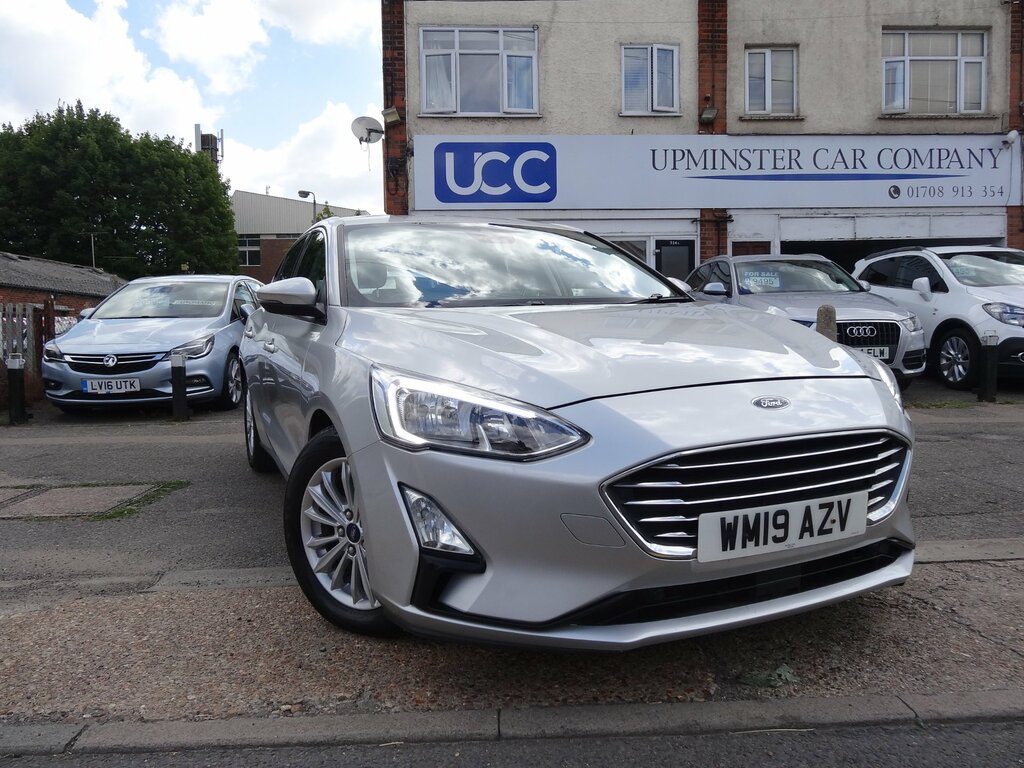 Ford Focus 1.0T Ecoboost Titanium Hatchback E Silver