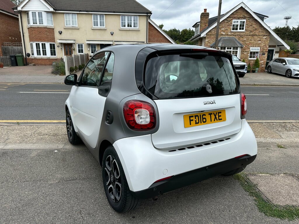 Smart Fortwo Coupe 1.0 Prime Premium Plus Coupe E White #4
