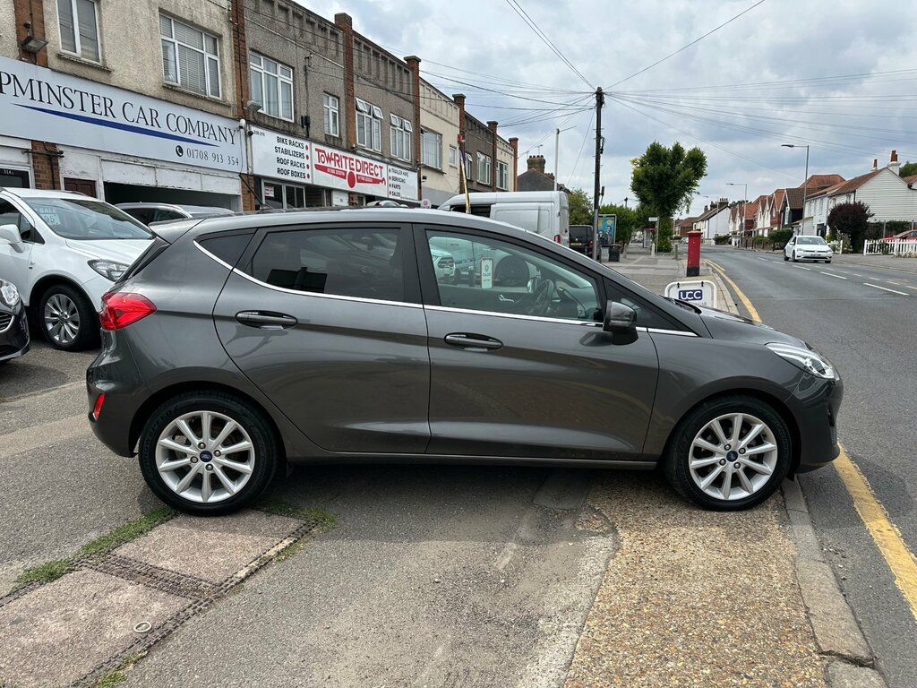 Ford Fiesta 1.0T Ecoboost Titanium Hatchback Grey #4