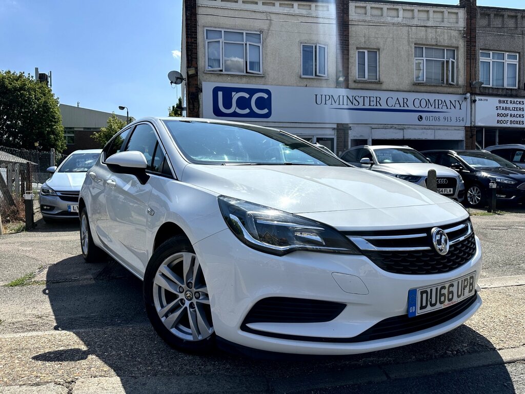 Vauxhall Astra 1.4I Turbo Tech Line Hatchback E White