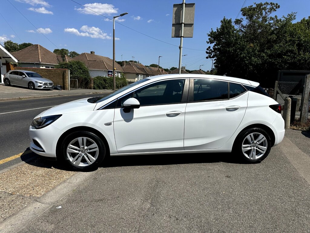 Vauxhall Astra 1.4I Turbo Tech Line Hatchback E White #6