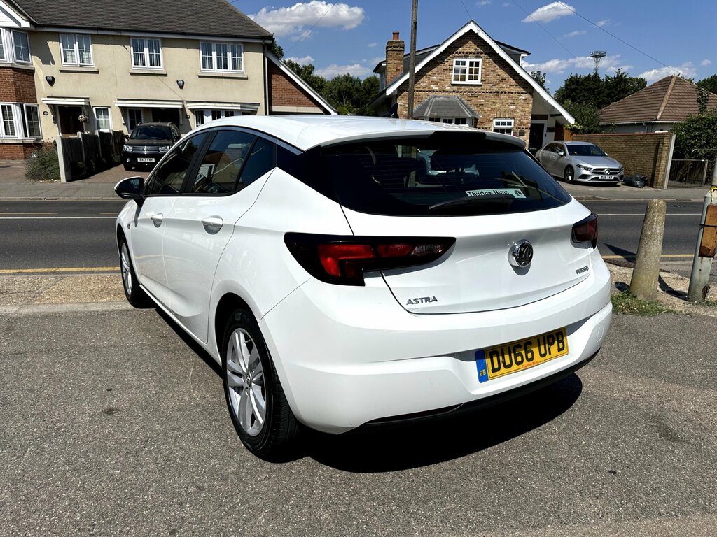 Vauxhall Astra 1.4I Turbo Tech Line Hatchback E White #5