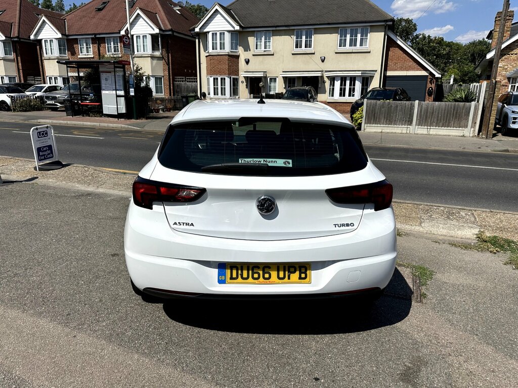 Vauxhall Astra 1.4I Turbo Tech Line Hatchback E White #4
