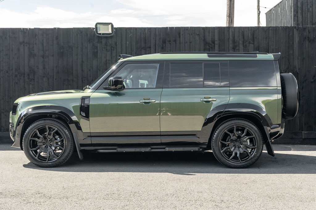 Land Rover Defender 110 3.0 D250 Mhev S Hard Top Suv 4Wd M Green #3
