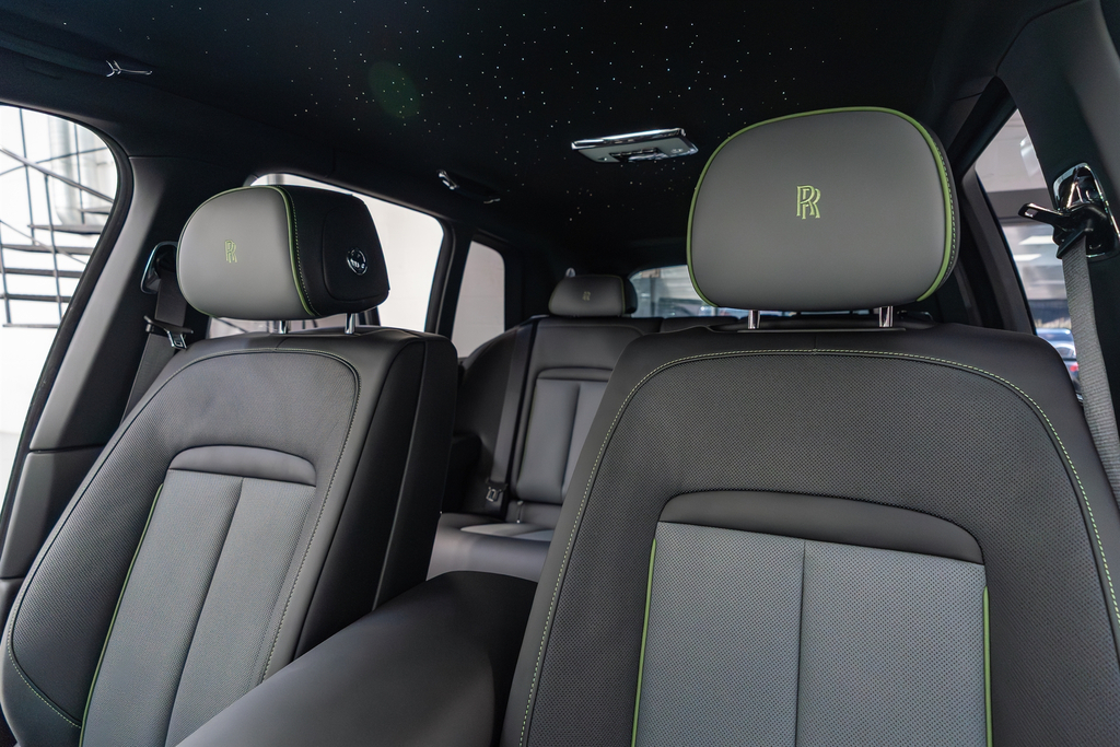 Rolls-Royce Cullinan V12 Grey #29