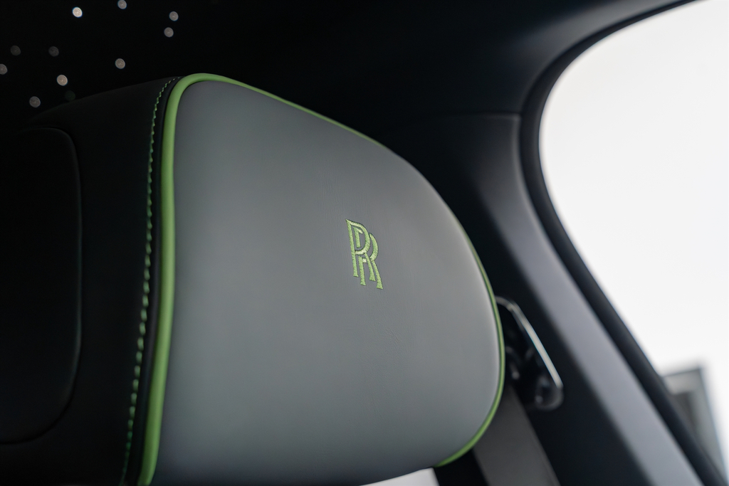 Rolls-Royce Cullinan V12 Grey #18