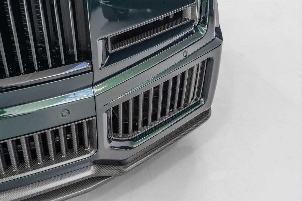 Rolls-Royce Cullinan 6.75 V12 Black Badge Suv 4Wd Euro Green #4