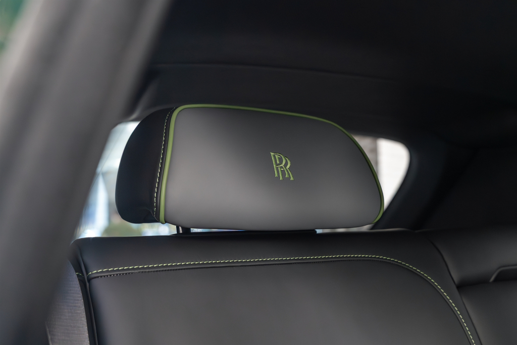 Rolls-Royce Cullinan V12 Grey #25